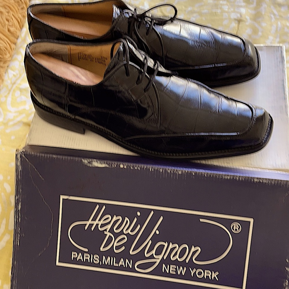 Men’s Henri De Vignon Black Square Crocodile Shoe